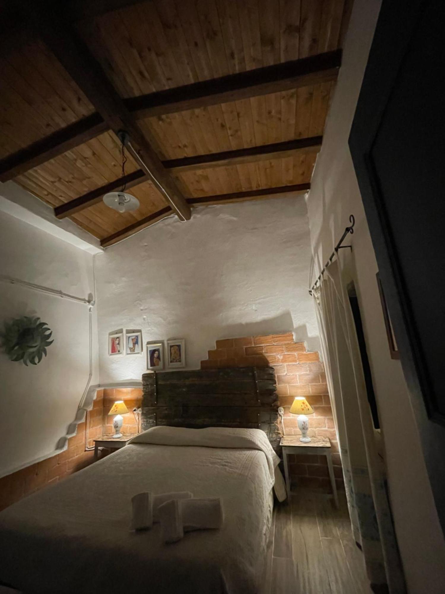 B&B Corte San Lussorio Oliena Exterior photo